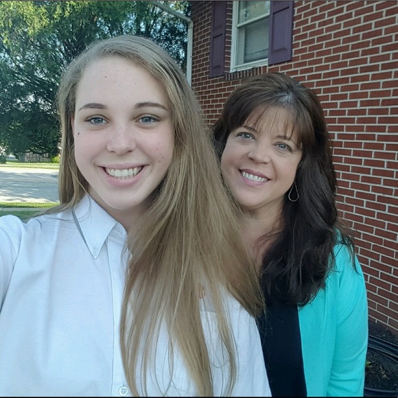 Meet your Posher, Tracey - Picture 1 of 1